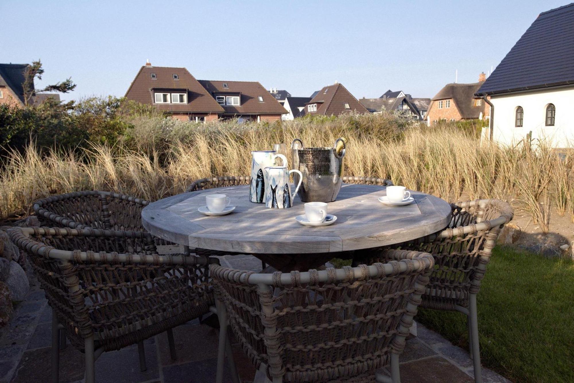 Neu! Ferienhaus Litj Horsa Hoog - Luxus, Lage, Leichtigkeit Mit Wellenrauschen In Wenningstedt Sylt Exteriör bild